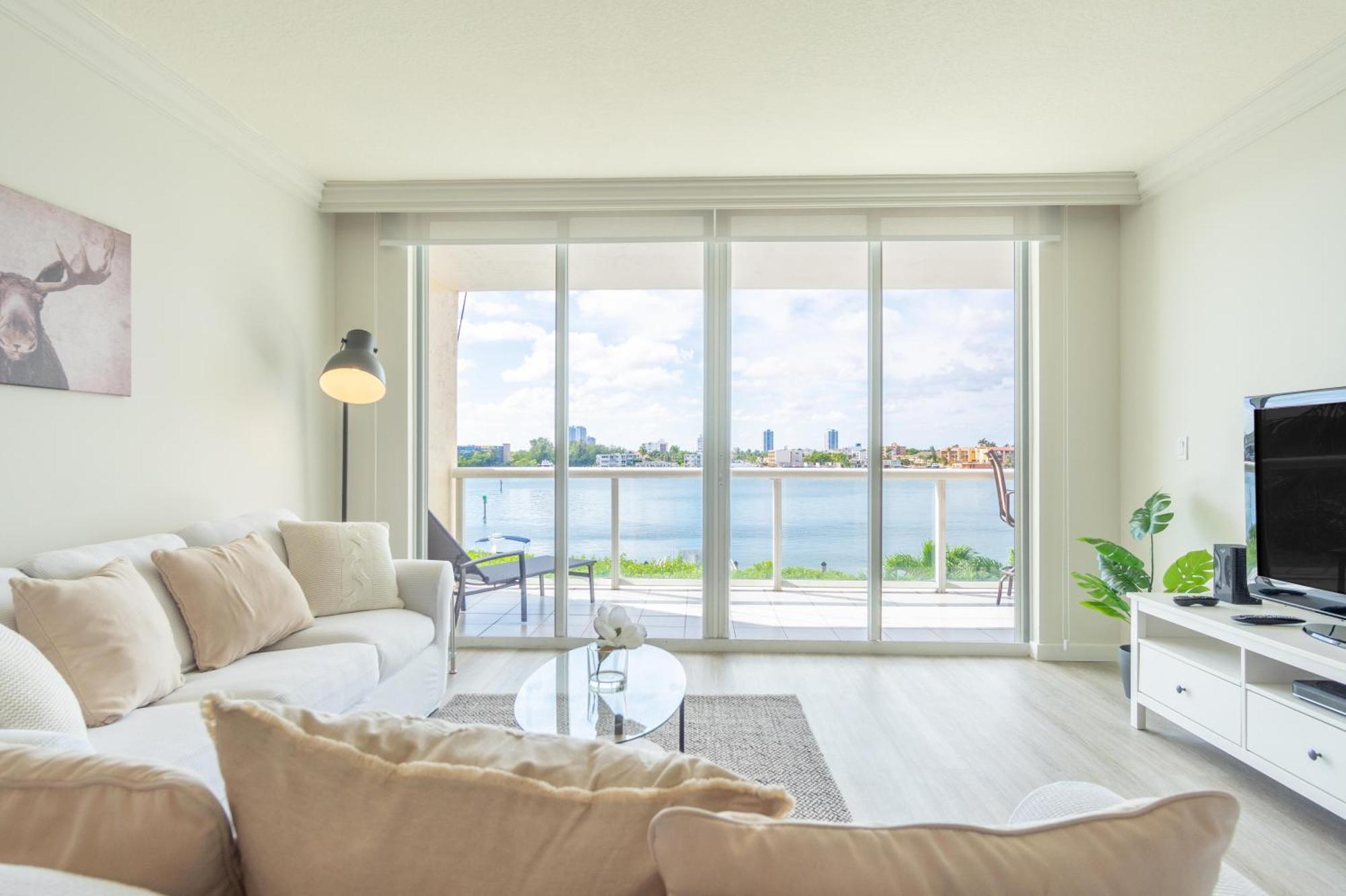 Golden Bay 42 Apartamento