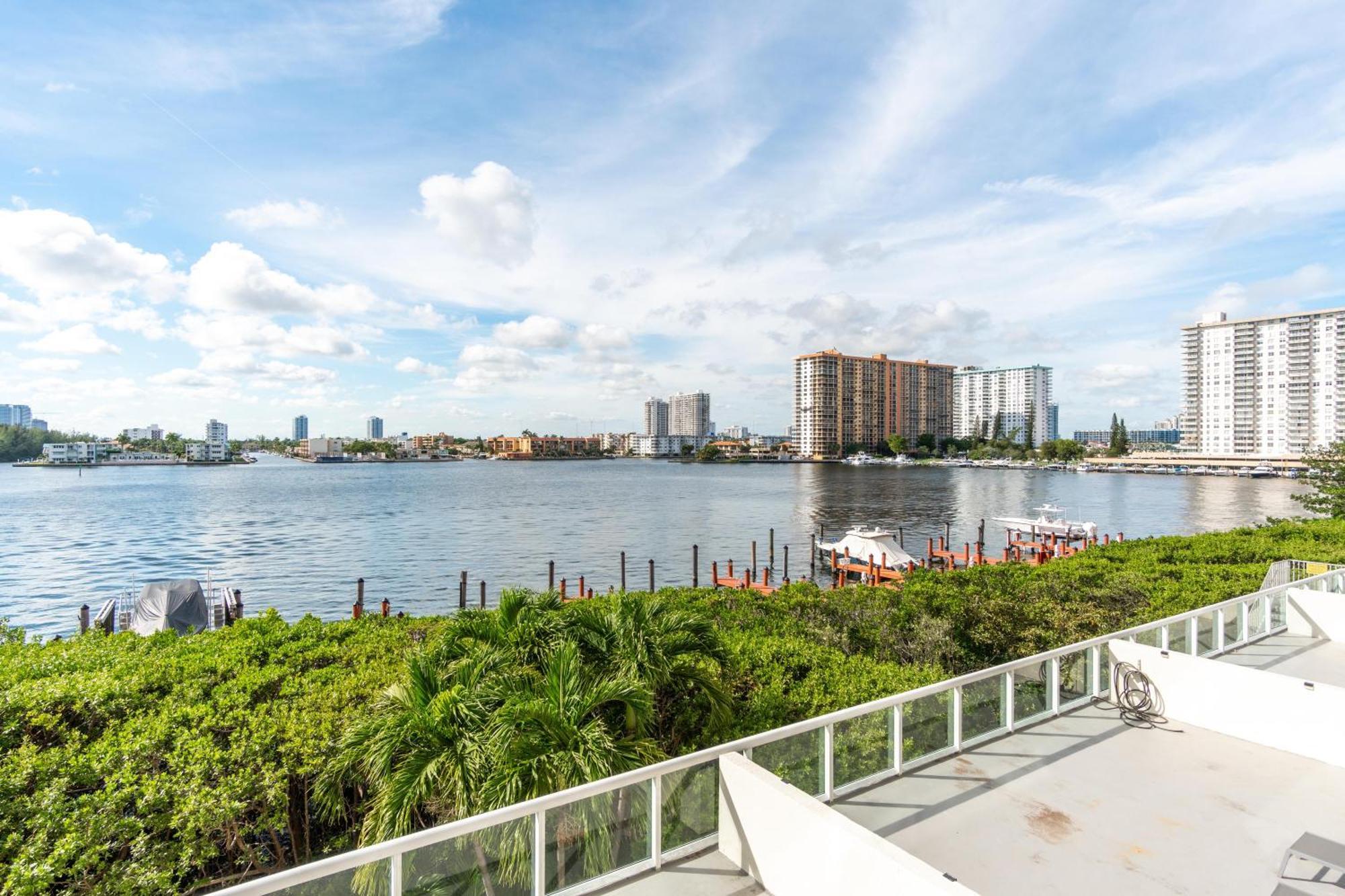 Apartamento Golden Bay 42
